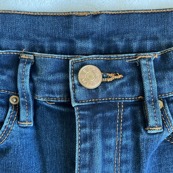 Urban outfitters BDG Twig high rise 28w medium/dark wash stretchy - Picture 3 of 6